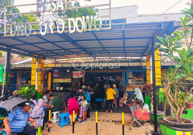 pasar oro-oro dowo